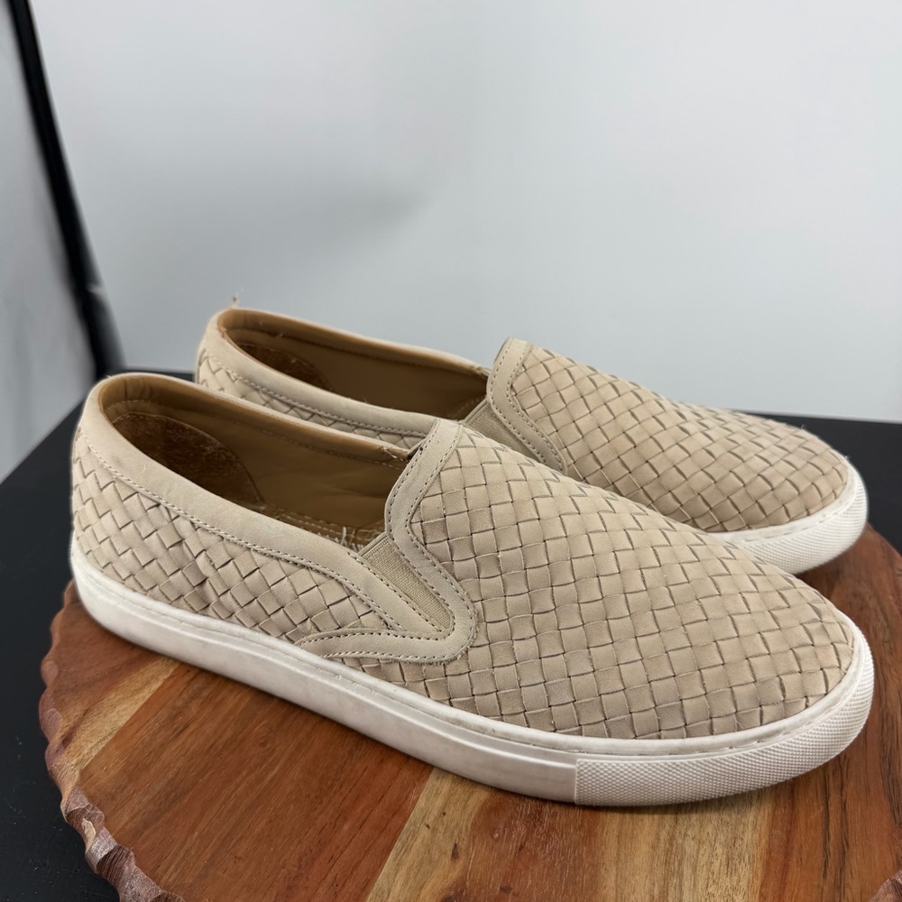 Quince 100% handwoven woven loafers slip on sneakers almond beige sz 11